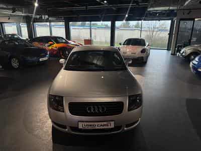 Audi TT 1.8T Coupé (1999) - Photo 2