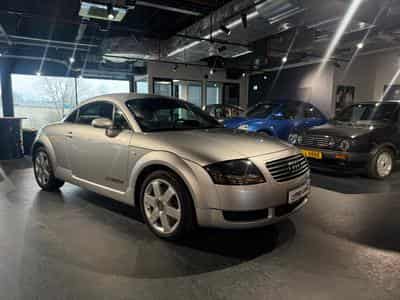 Audi TT 1.8T Coupé (1999) - Photo 3