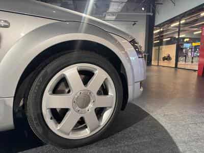 Audi TT 1.8T Coupé (1999) - Photo 9
