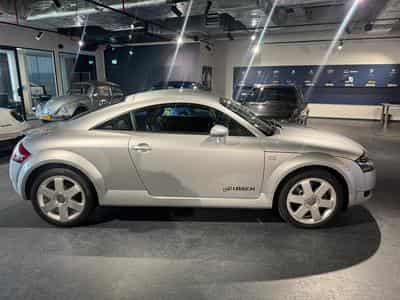 Audi TT 1.8T Coupé (1999) - Photo 8