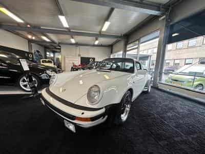 Porsche 911 930 Turbo (1983) - Photo 2
