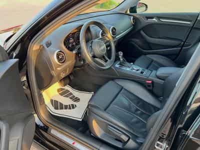 Audi A3 Sportback 35 TDI 150 S-tronic S-Line (2020) - Photo 5
