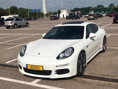 Porsche Panamera Edition (2015) - Photo 1