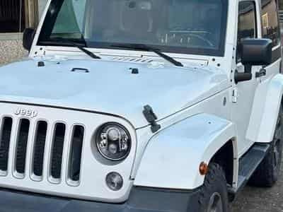 Jeep Wrangler Sahara (2017) - Photo 2