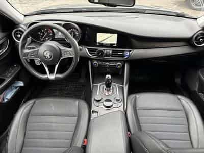 Alfa-Romeo Giulia 2.2 TURBO DIESEL - 150PS - AUTOMATIQUE - VENTE PRI (2018) - Photo 12