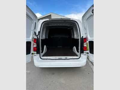 Opel Combo L2H1 HEAVY 1.5TURBO D (2025) - Photo 4