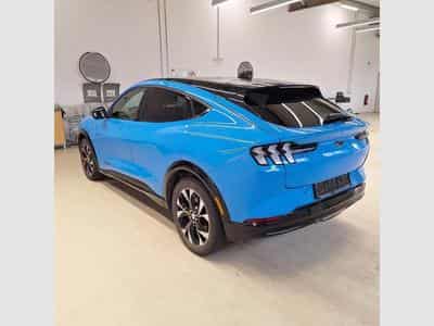 Ford Mustang Mach-E 99KWH EXT. RANGE PREMIUM RWD (2024) - Photo 2