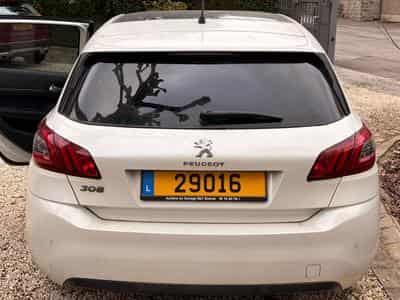 Peugeot 308 (2018) - Photo 2