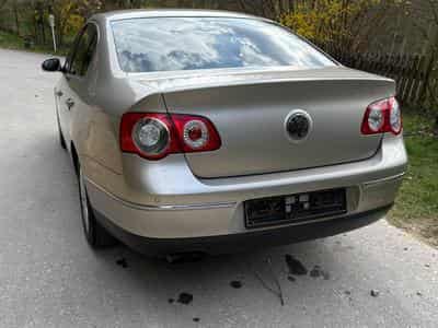 VW Passat B6 (2007) - Photo 1