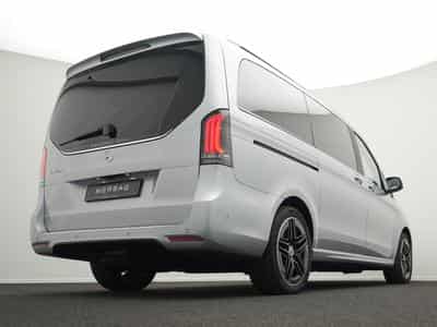 Mercedes V d RWD Avantgarde lang (2024) - Photo 9