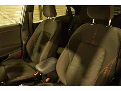 Ford Puma ST-Line 1.0i EcoBoost mHEV 125ps / 92kW M6 (2020) - Photo 10