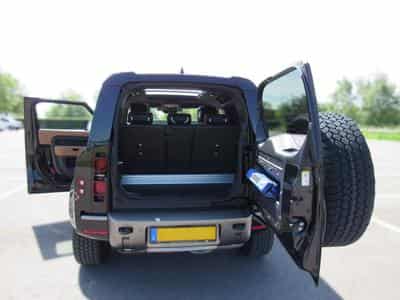 Land-Rover Defender Defender 90 3.0 D250 X-Dynamic HSE (2022) - Photo 15