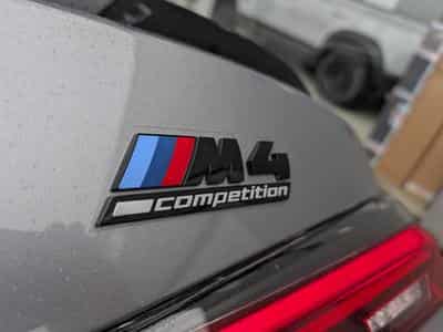 BMW M4 Competition XDrive (2023) - Photo 11