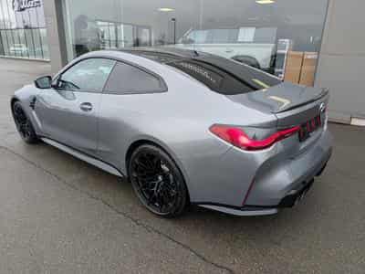 BMW M4 Competition XDrive (2023) - Photo 2