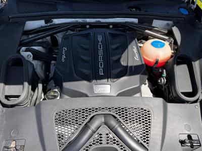 Porsche Macan TURBO (2015) - Photo 7