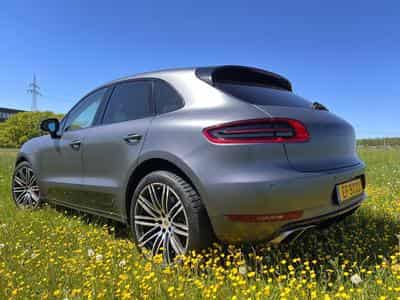 Porsche Macan TURBO (2015) - Photo 4