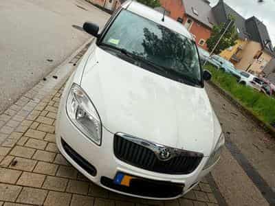 Skoda Roomster (2010) - Photo 1