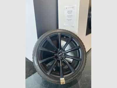 Remorque JANTES + PNEUS HIVERS BRIDGESTONE 285/35RF20 (2026) - Photo 1
