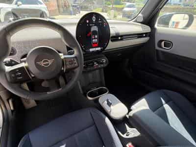 Mini Cooper C Favoured Trim (2025) - Photo 8