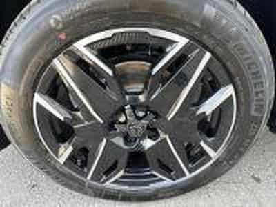 Peugeot 3008 1.2 Hybrid 145ch GT-DCS6 (2026) - Photo 5