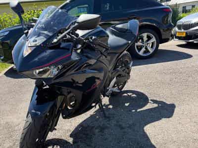Yamaha YZF-R3 (2018) - Photo 1