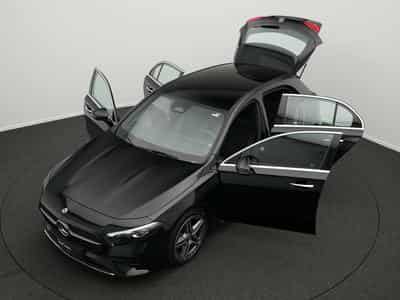 Mercedes A 200 d AMG-Line Multi+Kamera+Ambi (2024) - Photo 12