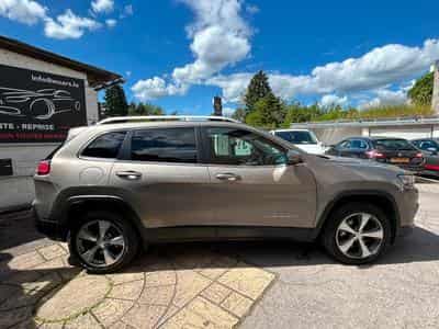 Jeep Cherokee 2.2 D 194CV 4X4 AUTOMATIQUE PANORAMA CUIR (2019) - Photo 7
