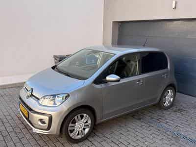 VW UP (2016) - Photo 1