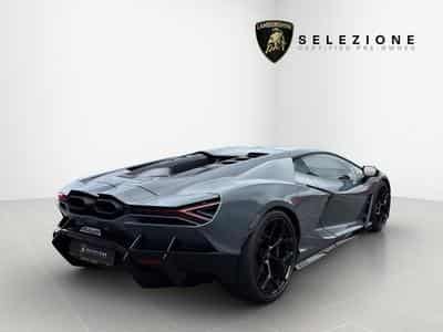 Lamborghini Revuelto (2024) - Photo 3