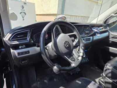 VW Multivan Comfortline 4x4 (2023) - Photo 1