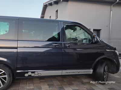 VW Multivan Comfortline 4x4 (2023) - Photo 5