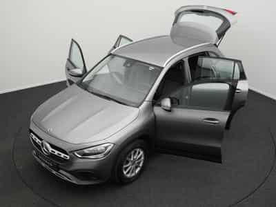 Mercedes GLA 180 d Kamera+PTS+SHZ+MBUX (2020) - Photo 12