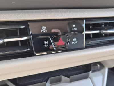 VW T7 Multivan Style Long (2022) - Photo 13
