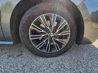 VW T7 Multivan Style Long (2022) - Photo 9