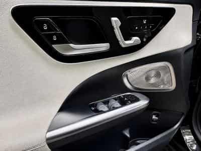 Mercedes C 220 C 220d AMG Avantgarde LED+Night+Ka+Keyl. (2022) - Photo 10