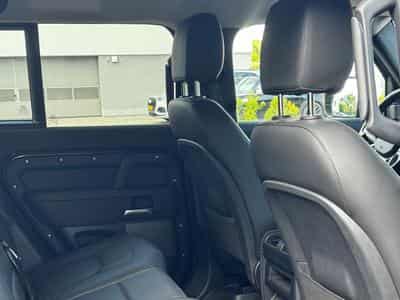 Land-Rover Defender 110 (2024) - Photo 5