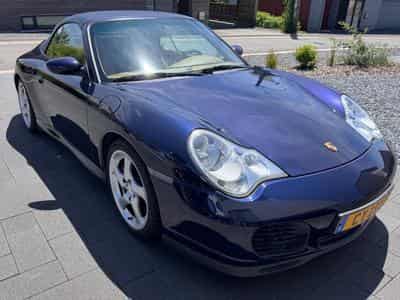 Porsche 911 Carrera 4S (2004) - Photo 1