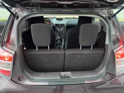 Toyota iQ (2010) - Photo 8
