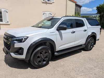 Isuzu D-Max 25 Doublecab V-Cross 4WD (2026) - Photo 1