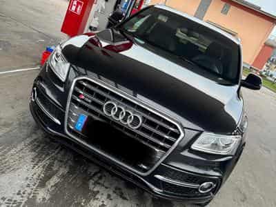 Audi SQ5 (2015) - Photo 1