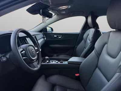 Volvo V60 B4 Plus Bright / Diesel (2023) - Photo 10