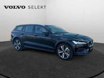 Volvo V60 B4 Plus Bright / Diesel (2023) - Photo 8