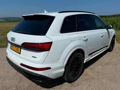 Audi Q7 S-line (2021) - Photo 5