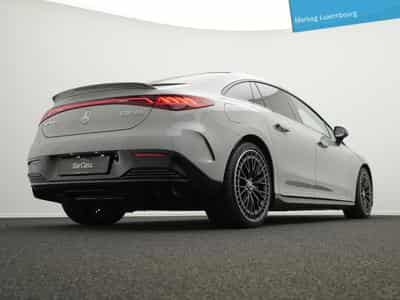 Mercedes EQE 4MATIC (2022) - Photo 9