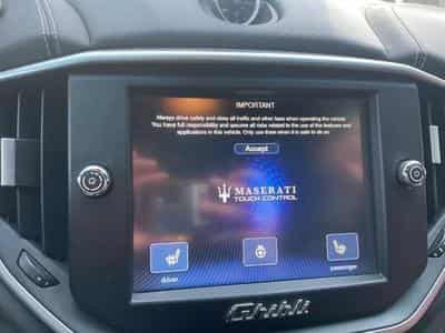 Maserati Ghibli S-Q4-3.0-V6-BITURBO-410PS  - VENTE PRIVE (2015) - Photo 14