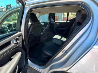 Volvo XC40 2.0 D 150CV D3 AUTOMATIQUE (2019) - Photo 11