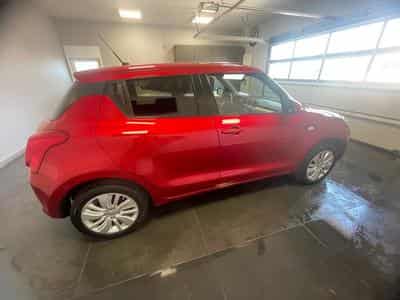 Suzuki Swift All Grip (2017) - Photo 5