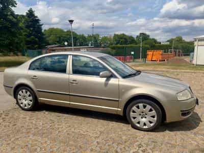 Skoda Superb 1.9 Tdi 131CV (2005) - Photo 1