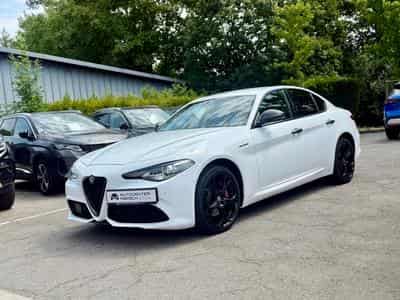 Alfa-Romeo Giulia 2.0 Turbo 280 AT Q4 Veloce (2019) - Photo 3
