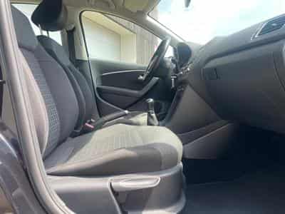 VW Polo 1.2 TSI Bluemotion 90 PS (2017) - Photo 4